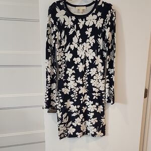 P2P 17.5" Micheal Kors Floral Navy and White Dress